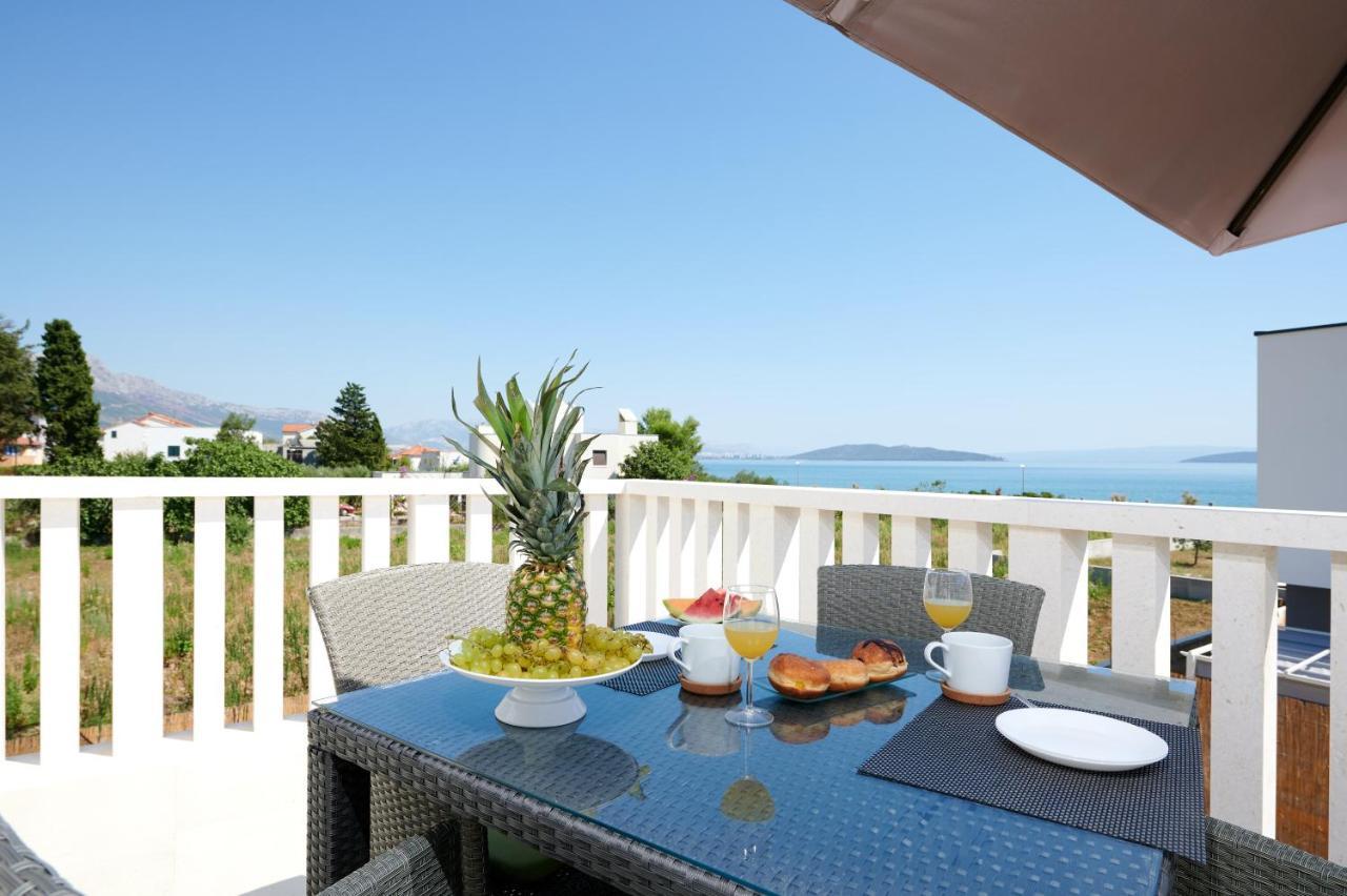Villa Katja Kastela Bagian luar foto