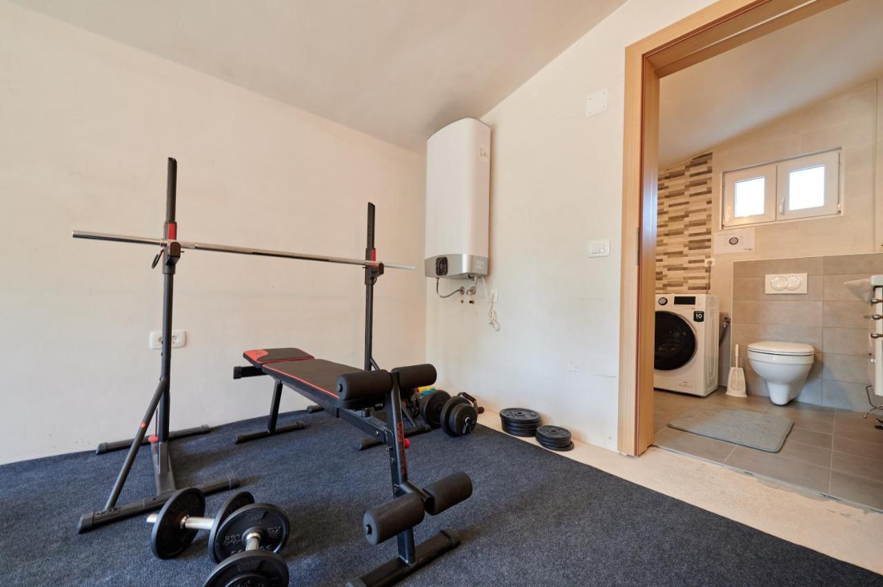 Villa Katja Kastela Bagian luar foto